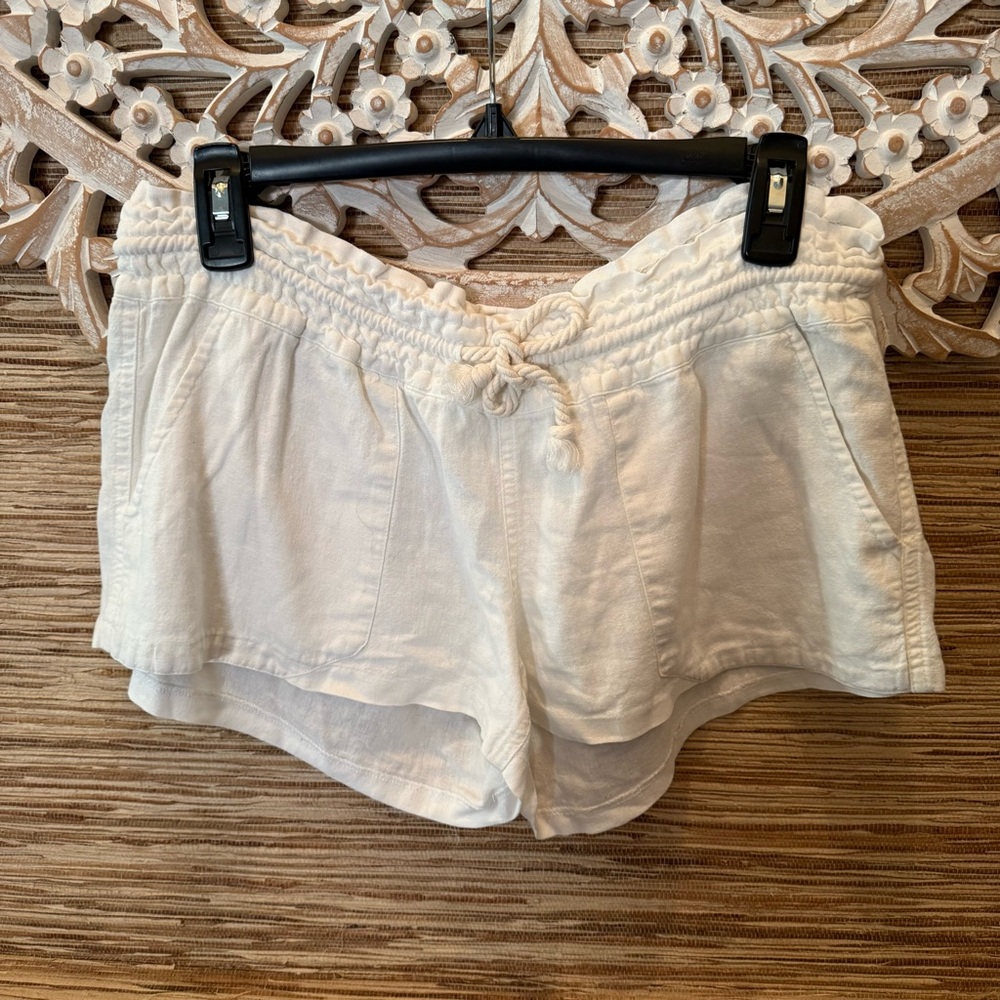 Roxy White Shorts Lightweight Summer Essential